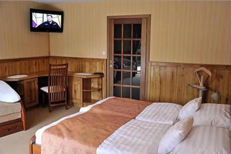 Trojka Hotel Es Panzio Szolnok Quarto foto